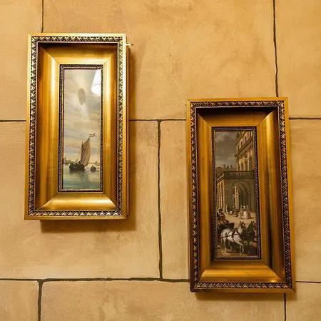 Francy House Guest house *