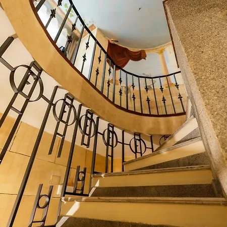 Francy House *