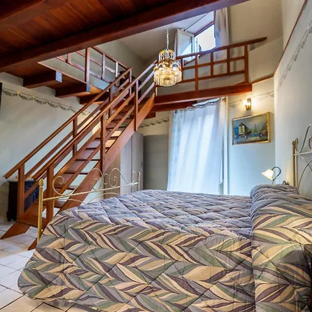 Francy House *