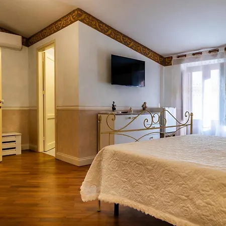 Francy House Guest house